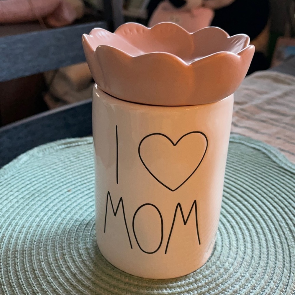 Rae Dunn Candle with Lid